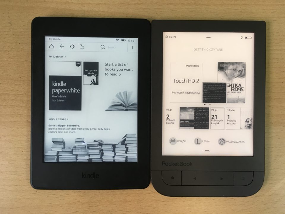 podświetlenie smartlight w pocketbook touch hd 2 w porównaniu do Kindle Paperwhite 3