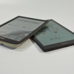 PocketBook InkPad Color (z lewej) vs Onyx Boox Nova Air C (z prawej)