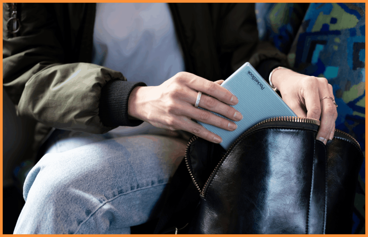 Czytnik e-book w komunikacji miejskiej