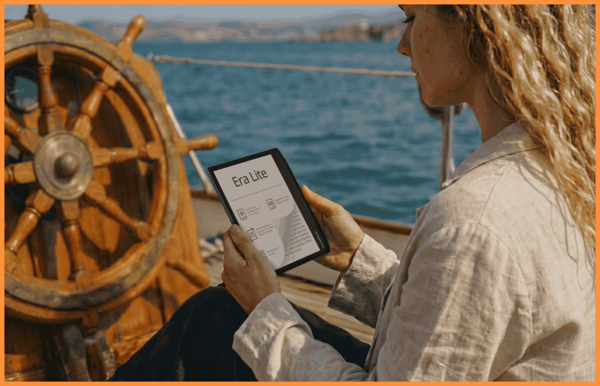 Czytnik e-book PocketBook Era Lite trzymany w rękach kobiety