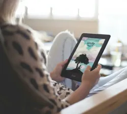 Najnowszy Kindle Colorsoft - pierwszy kolorowy czytnik Kindle